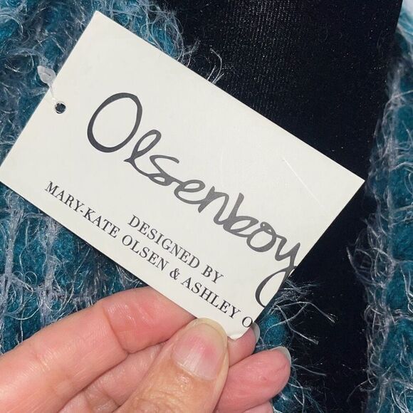 Olsenboye Womens Fuzzy Eyelash Knit infinity Scarf Teal OS‎ NWT - Picture 3 of 7